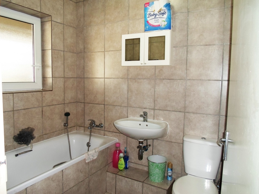 1 Bedroom Property for Sale in Amstelhof Western Cape